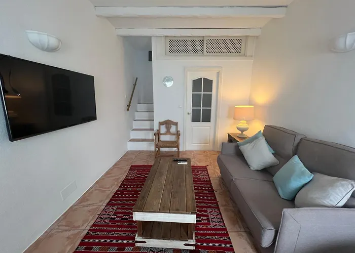 Old Town Charming Retreat With Sunny Terrace Marbella