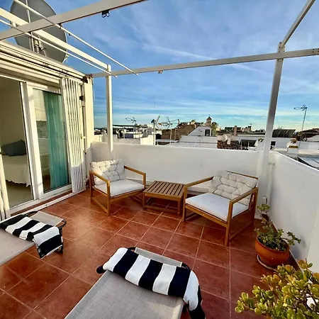 Old Town Charming Retreat With Sunny Terrace * 马尔韦利亚